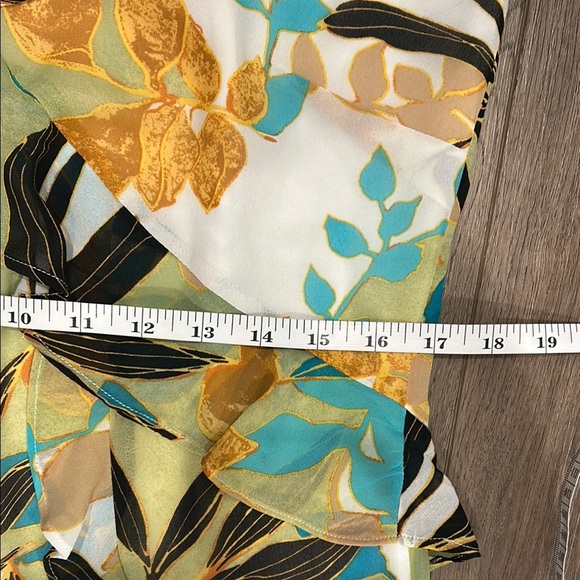 Chico's Yellow Green V-Neck Flutter Sleeve Midi Tropical Resort Dress Size 0/4 - Picture 9 of 12